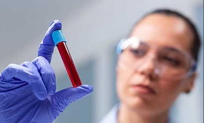 Análisis clínicos en laboratorio