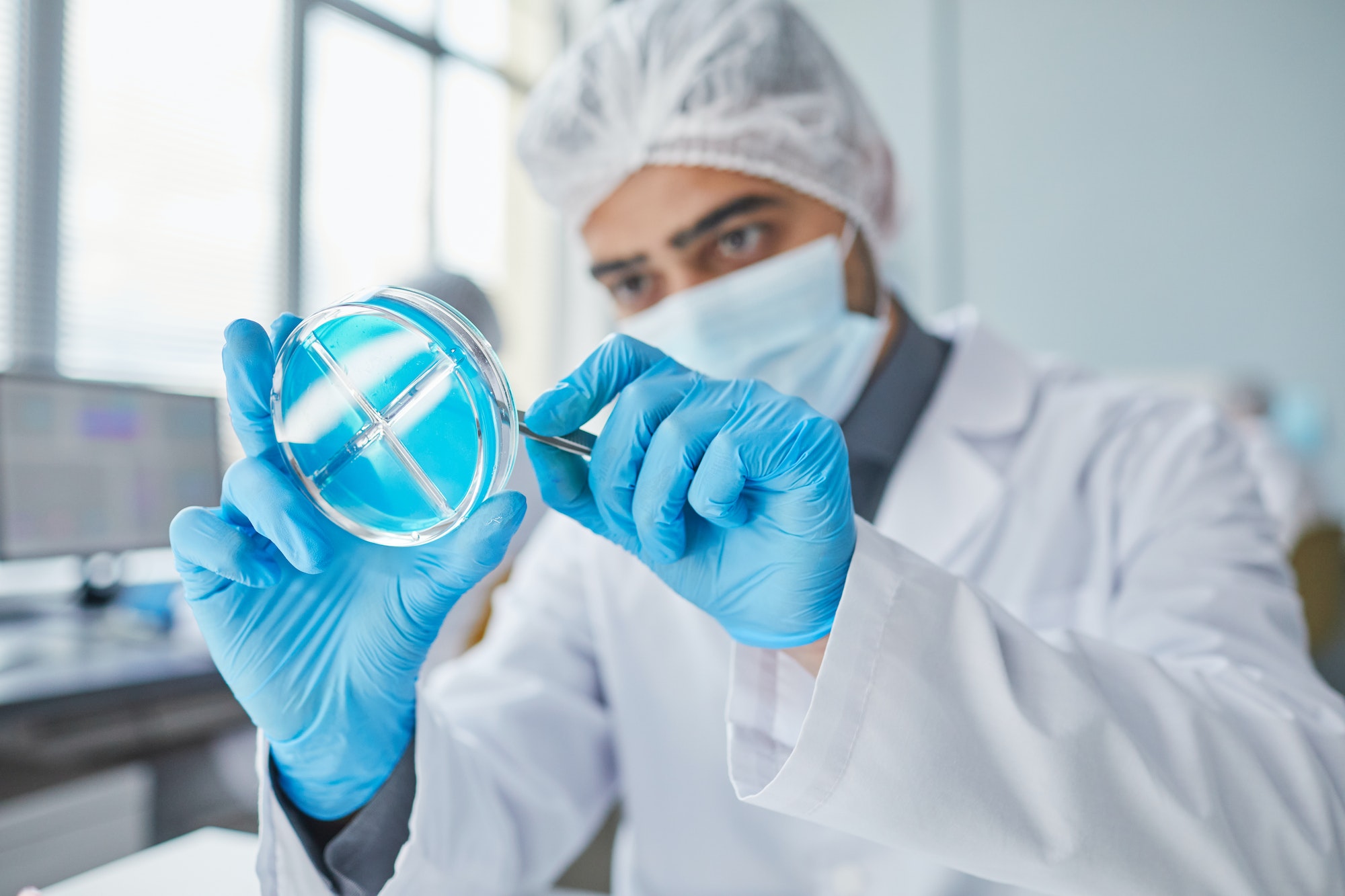 Chemist working with sample in the laboratory